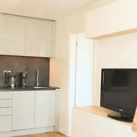 Cute 1 Bedroom Flat In Clifton 布里斯托