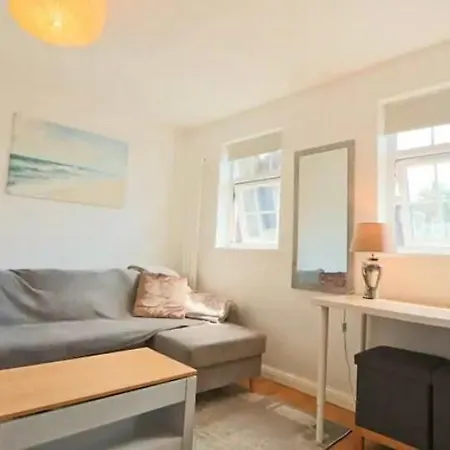Cute 1 Bedroom Flat In Clifton شقة